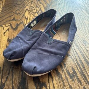 Navy Toms Size Women’s 10